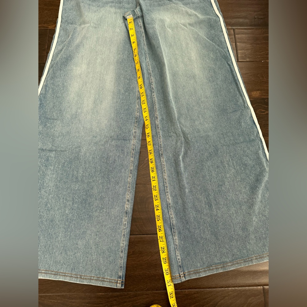 Nwt Halara Flex High Waisted Stripe Wide Leg Flowy Washed Casual Jeans - Picture 10 of 13